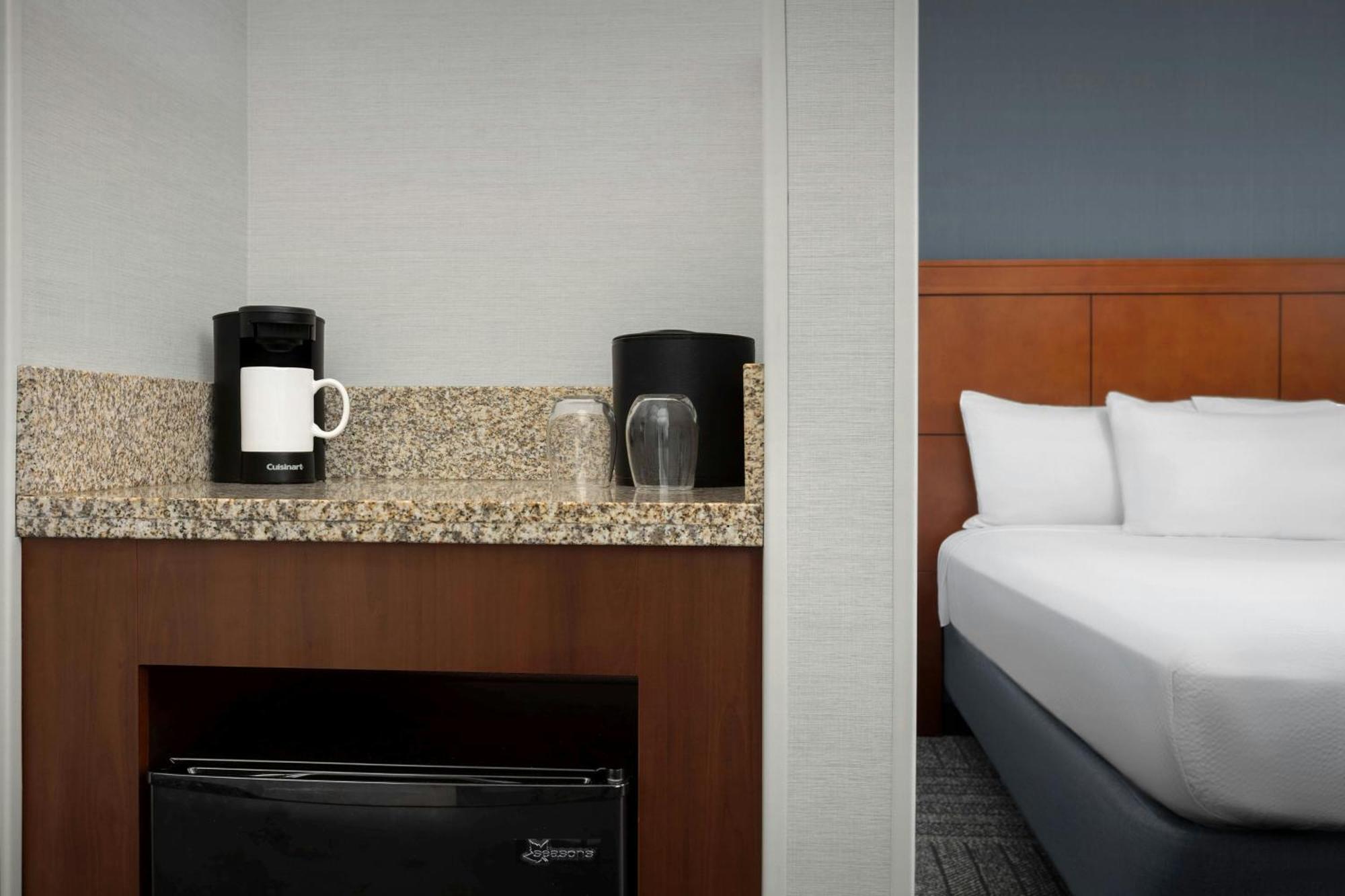 Courtyard By Marriott Salisbury Hotel Luaran gambar