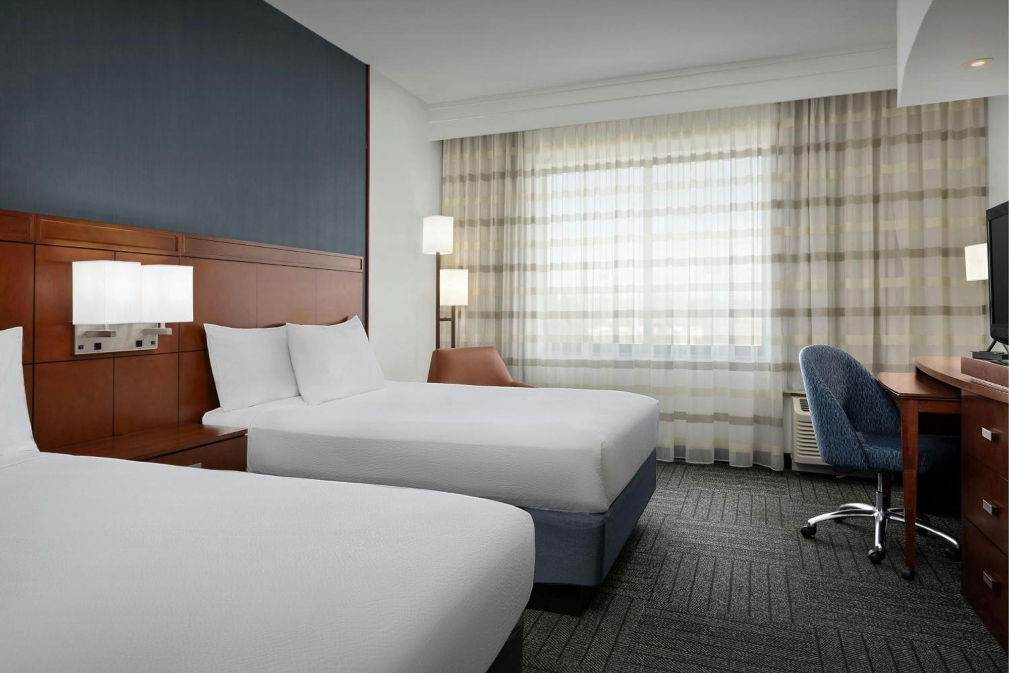 Courtyard By Marriott Salisbury Hotel Luaran gambar