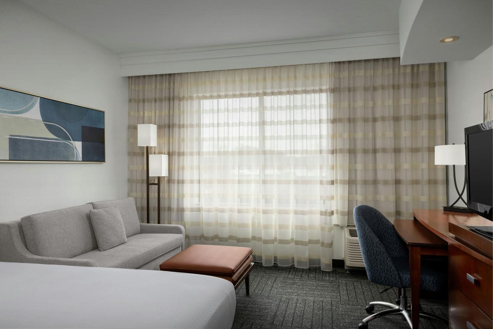 Courtyard By Marriott Salisbury Hotel Luaran gambar